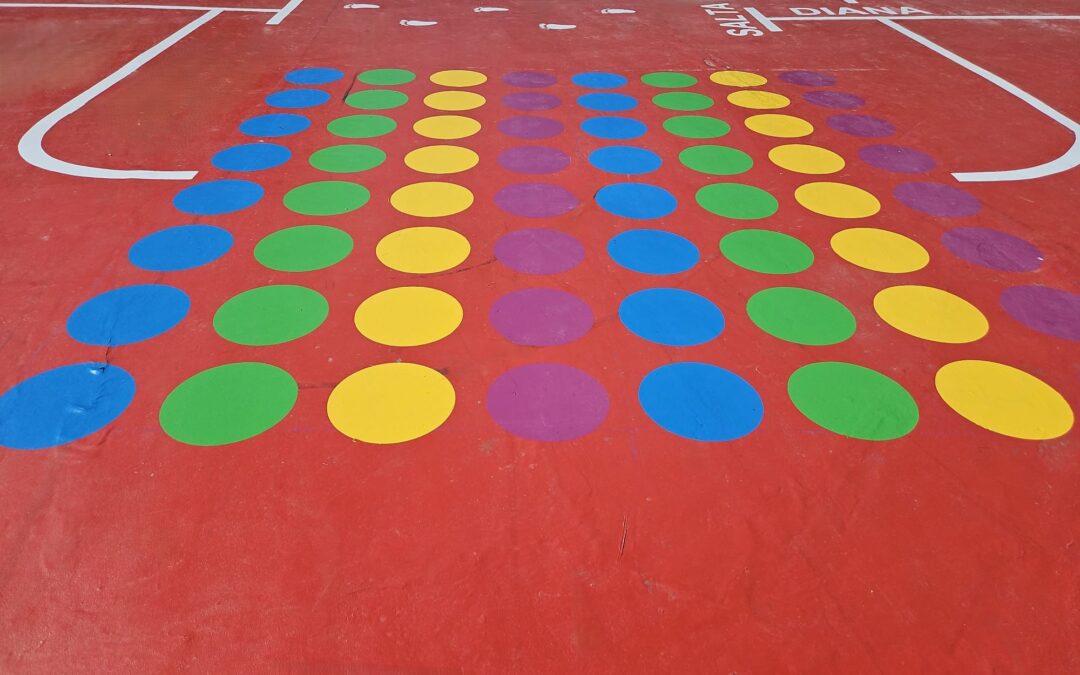 Zona de juegos segura y duradera