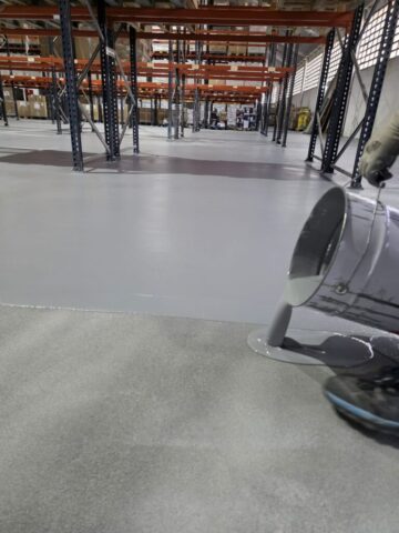 Pavimentación con resina epoxi continua3
