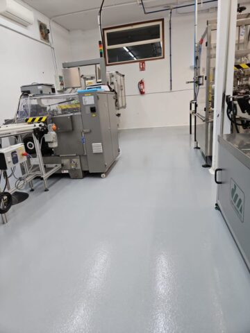 Pavimento Epoxi de Alto Rendimiento para Naves Industriales3