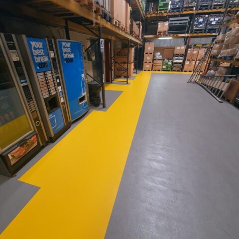 Pavimento Industrial Epoxídico 100% Sólido1