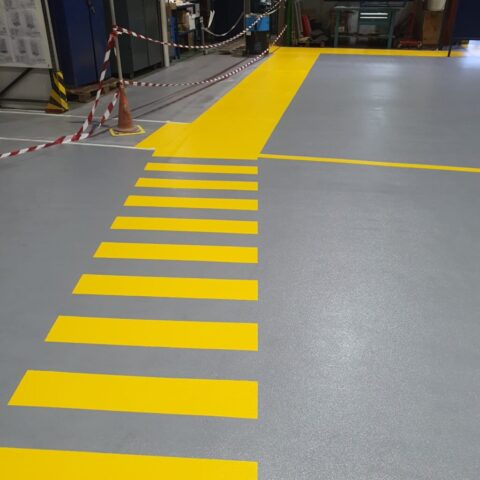 Pavimento Industrial Epoxídico 100% Sólido3
