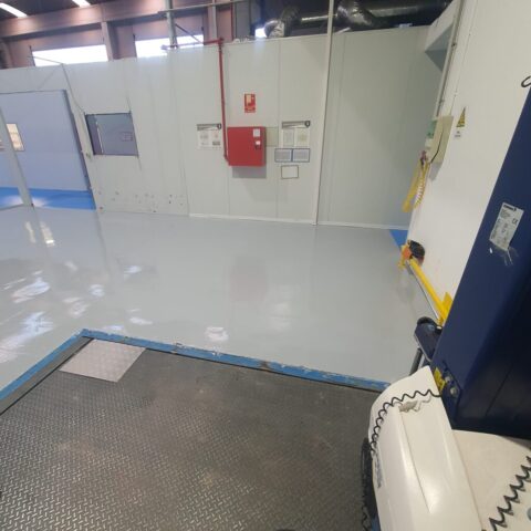 Pavimento Multicapa con Resina Epoxi 100% Sólidos de Resina Epoxi2