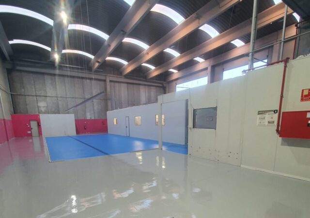 Pavimento Multicapa con Resina Epoxi 100% Sólidos de Resina Epoxi3