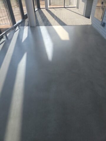 Pavimento autoanivelante de alta resistencia al tránsito3 Pavimento autoanivelante de alta resistencia al tránsito3