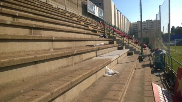 Renovación de las Gradas en el Campo de Fútbol2 Renovación de las Gradas en el Campo de Fútbol2